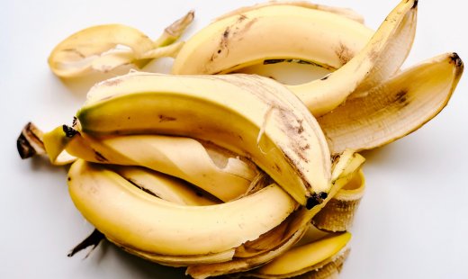 Astuce zéro déchet: engrais naturel avec des peaux de bananes