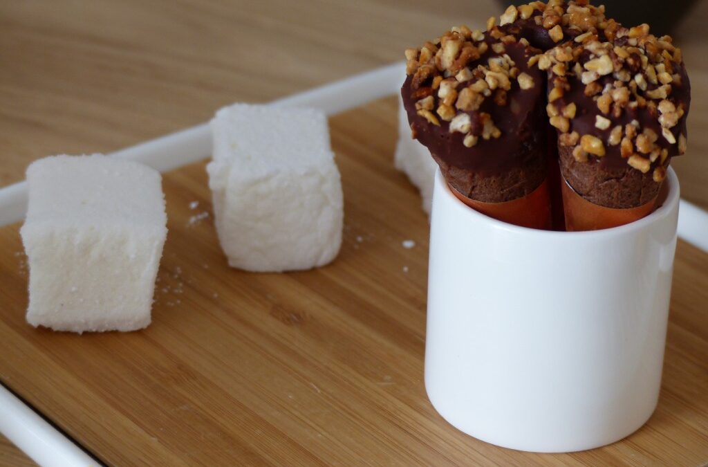 Guimauves et cônes chocolat-noisettes en mignardises chez Pierre Reboul, Château de la Pioline